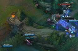 九游登录入口-Faker意外战胜SKT，最后时刻胜出引爆全场！比赛高潮迭起-九游登录入口